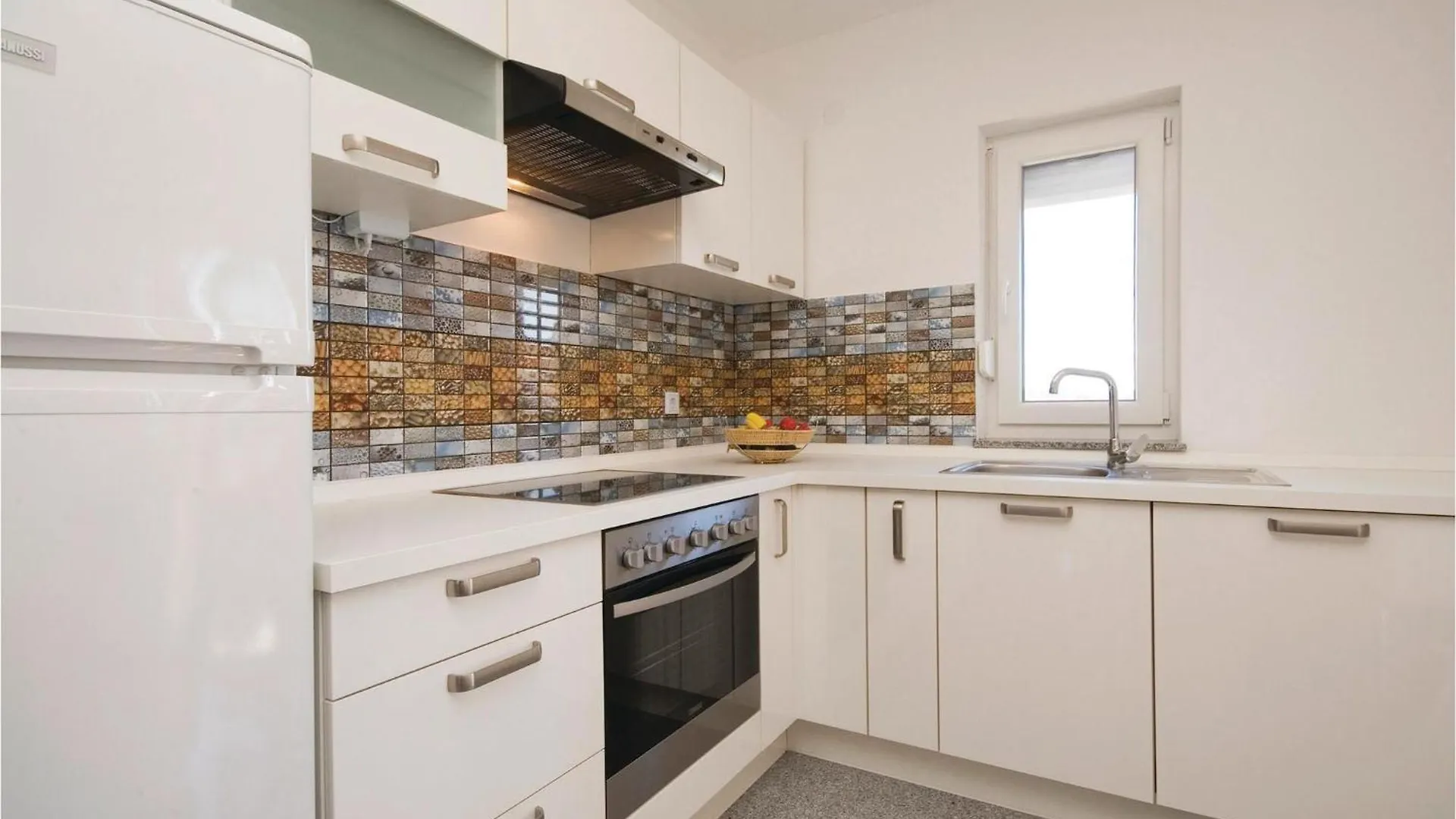 Stunning Apartment In Bibinje With House Sea View