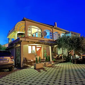 Melita Apartman